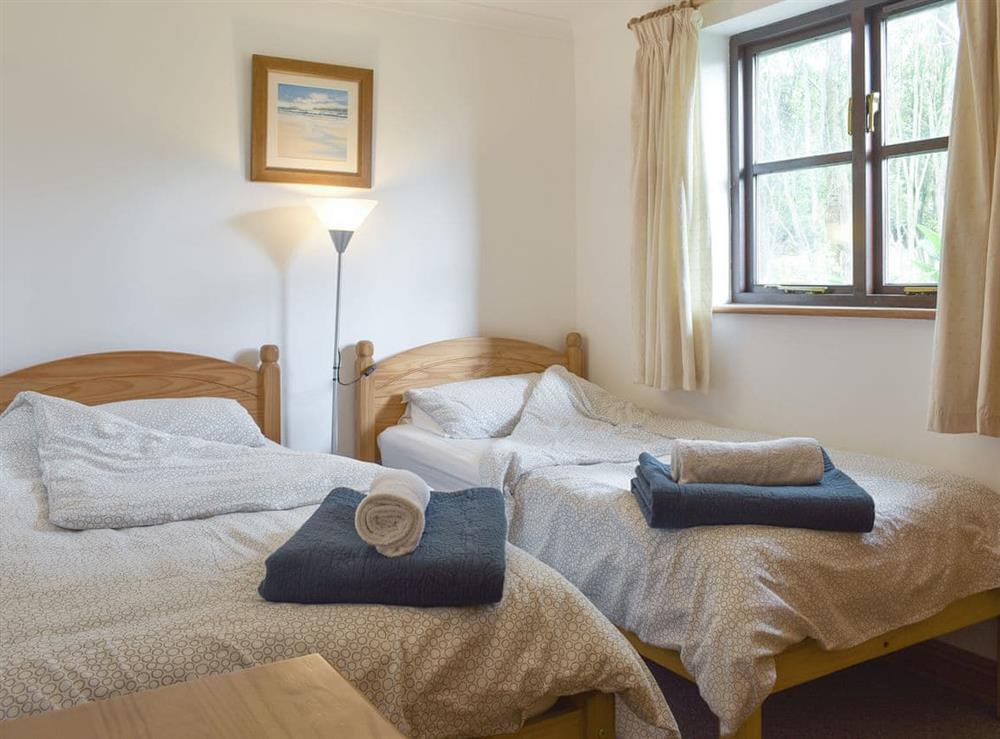 Comfortable twin bedroom at Prince Croft Cottage, 