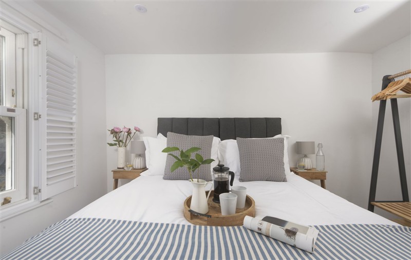 A photo of the bedroom (photo 2) at Mount Pleasant, Cornwall