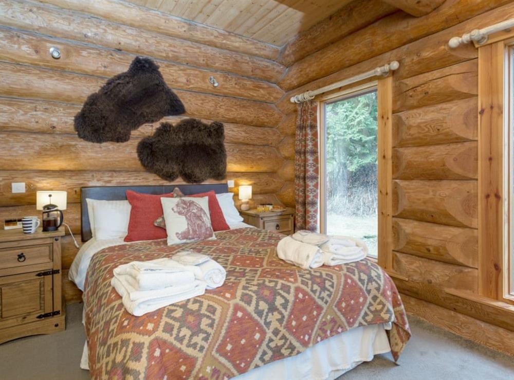 Comfy double bedroom at Mountain Bear Lodge in Nethy Bridge, near Aviemore, Highlands, Inverness-Shire