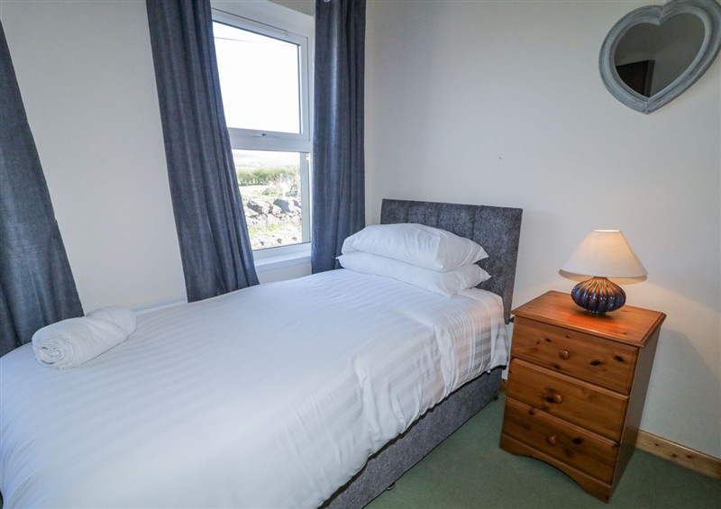 A bedroom in Mountain View at Mountain View, Near Armoy