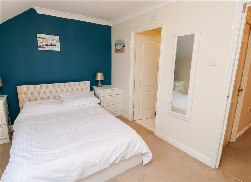 One of the 3 bedrooms (photo 4) at Mountbatten House, Mount Batten