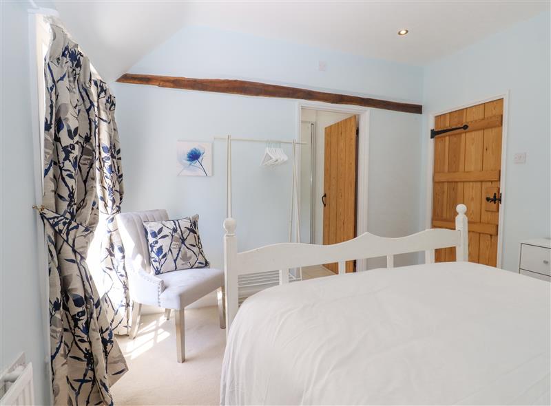 A bedroom in Mountfield Farm Cottage at Mountfield Farm Cottage, Warehorne near Hamstreet