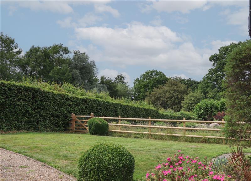 The setting around Mountfield Farm Cottage (photo 2) at Mountfield Farm Cottage, Warehorne near Hamstreet