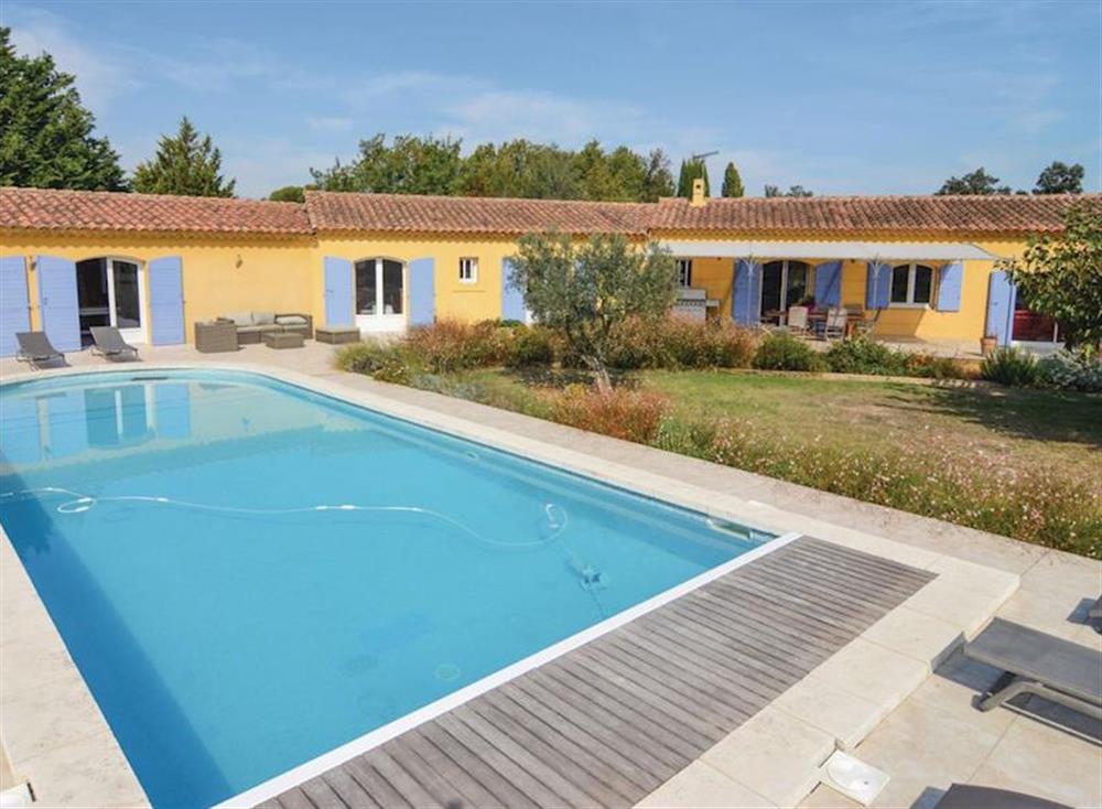 Swimming pool (photo 6) at Mouries in Mouriès, France