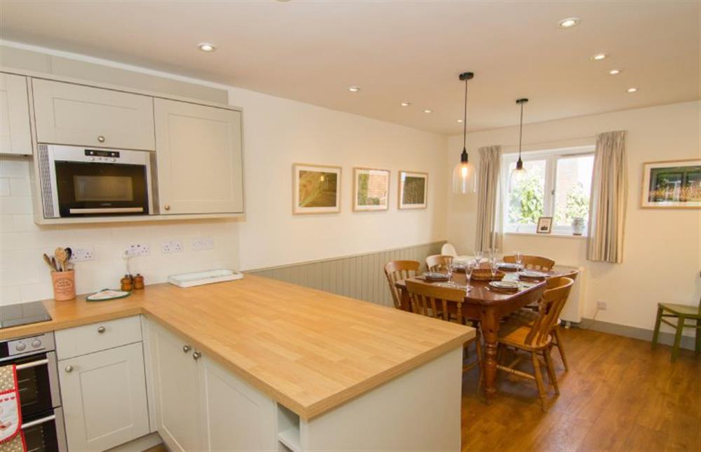 Ground floor: Double aspect open-plan kitchen / diner (photo 2) at Mow Creek Cottage, Brancaster Staithe near Kings Lynn