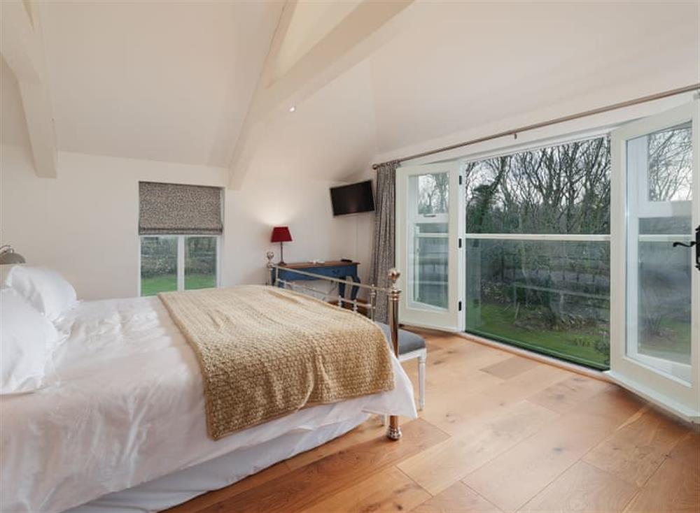 Double bedroom (photo 5) at Mowhay Barn in , Padstow