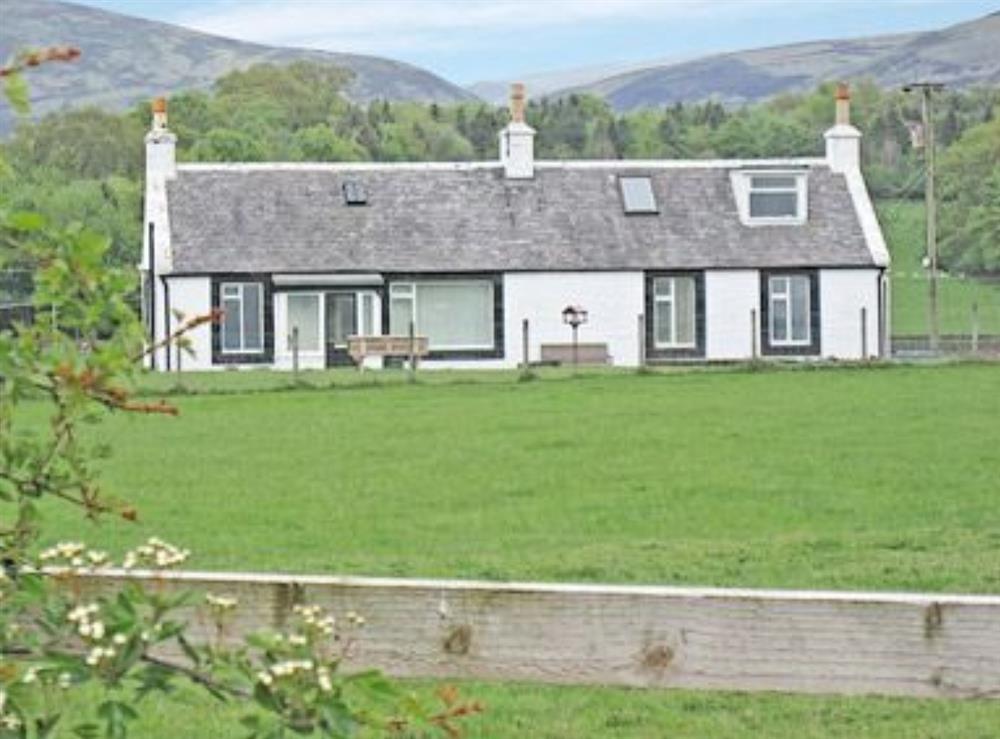 Muirhead Cottage in Thornhill, Dumfriesshire sleeps 4