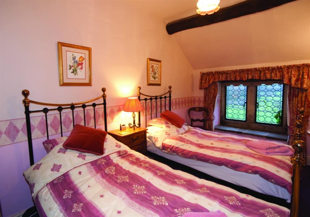 Mullions twin bedded room at Mullions in Hope Valley, South Yorkshire