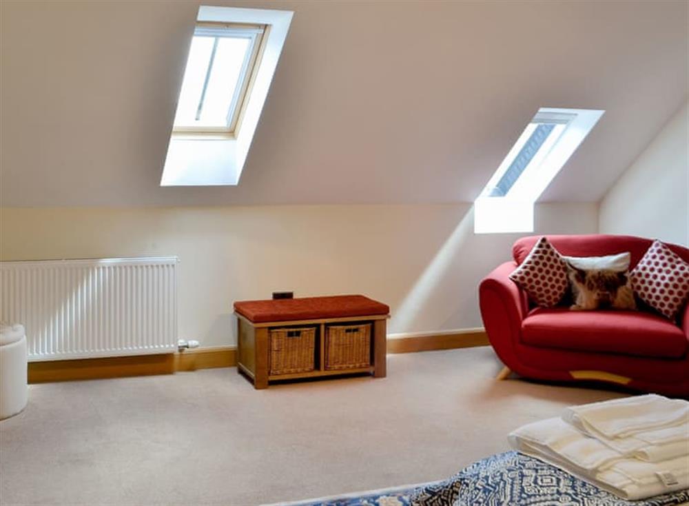 Well presented double bedroom (photo 2) at Munnoch in Munnoch, near West Kilbride, Ayrshire
