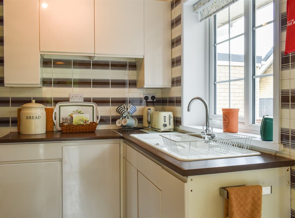 Kitchen (photo 2) at Murrays Corner in Edwinstowe, Nottinghamshire