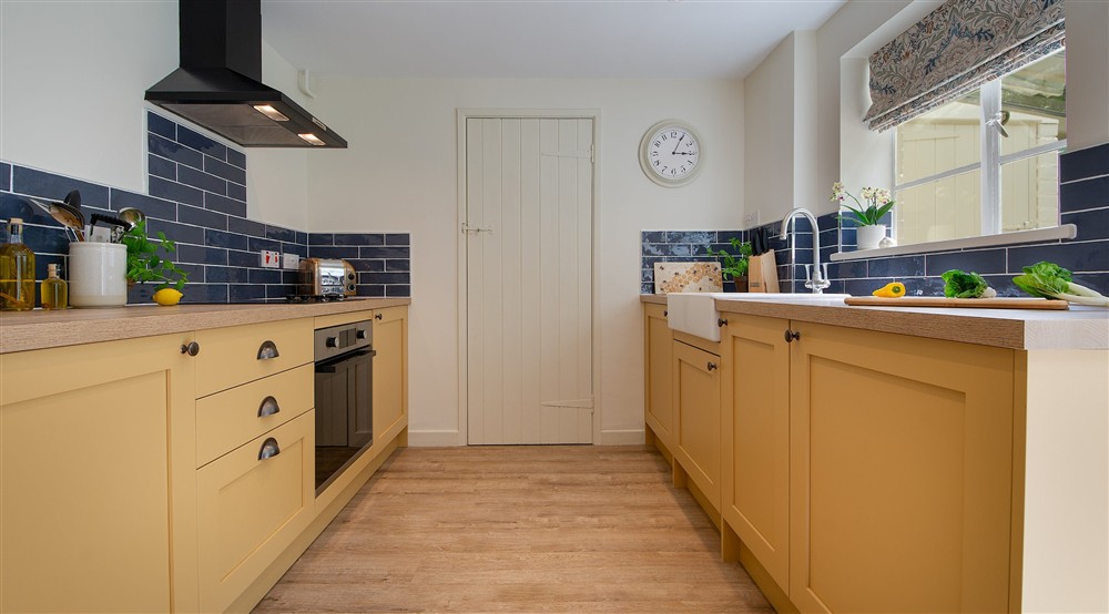 The kitchen (photo 2) at Mustard Pot Cottage in Norwich, Norfolk