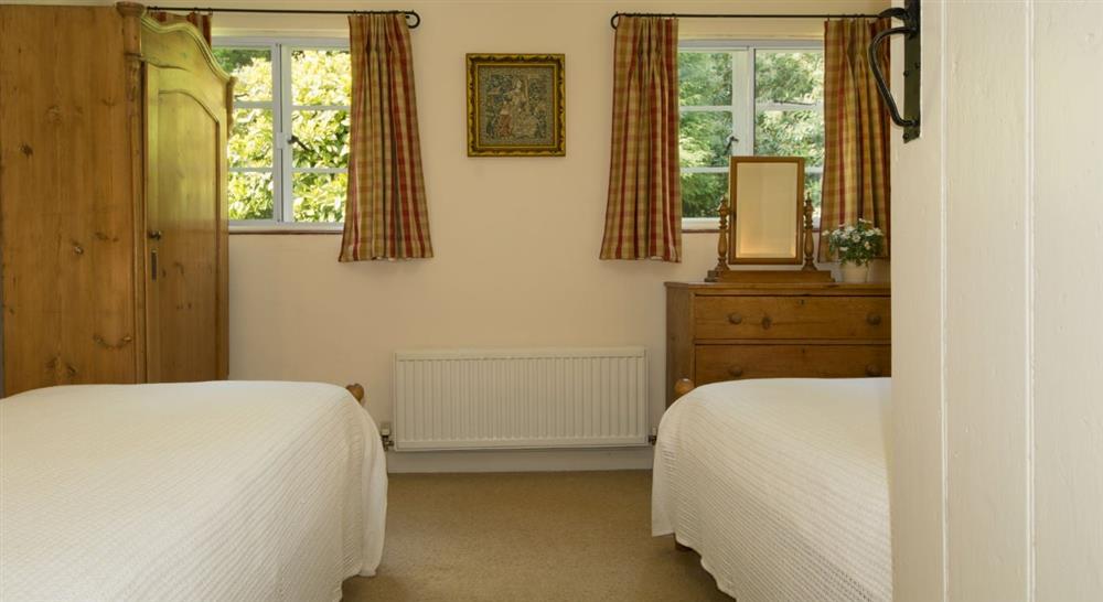 The twin bedroom at Mustard Pot Cottage in Norwich, Norfolk
