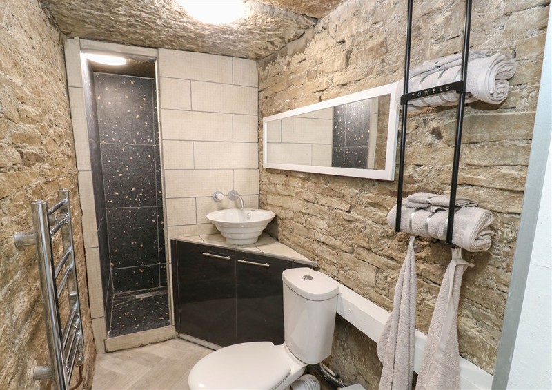 Bathroom at Myrtle Nook, Cross Roads