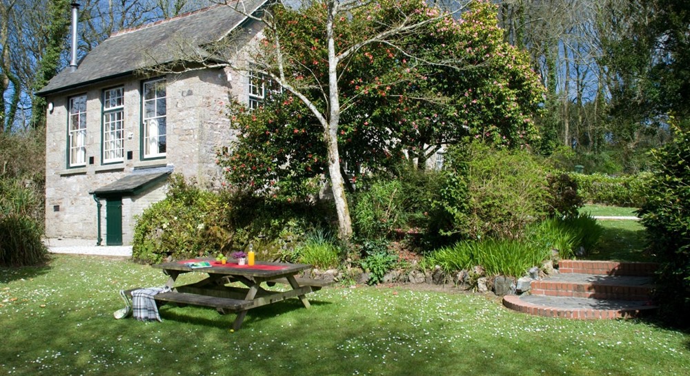 The exterior of Nanceglos House, Penzance, Cornwall (photo 3) at Nanceglos House in Nr Penzance, Cornwall