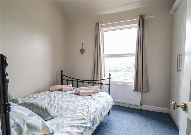A bedroom in Nantclwyd at Nantclwyd, Canal Side