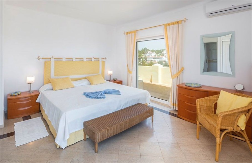 Naranja Retreat