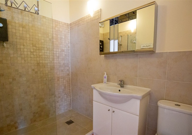 Bathroom at Natures Lodge, Cookley