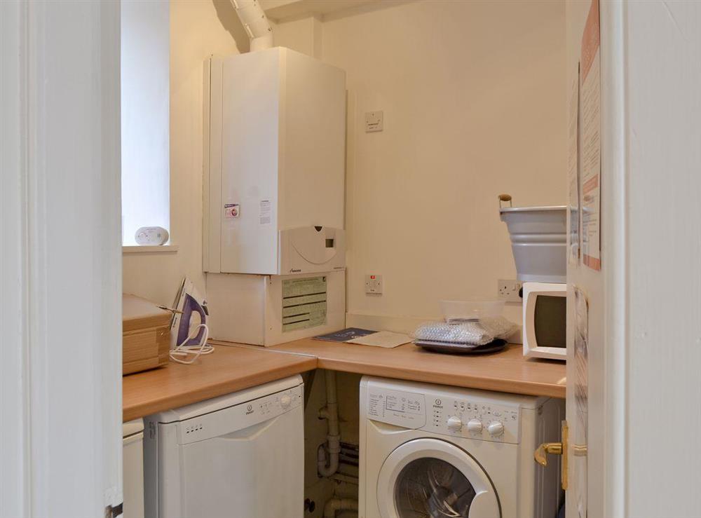 Compact utility room at Nautilus Cottage in Cellardyke, near Anstruther, Fife