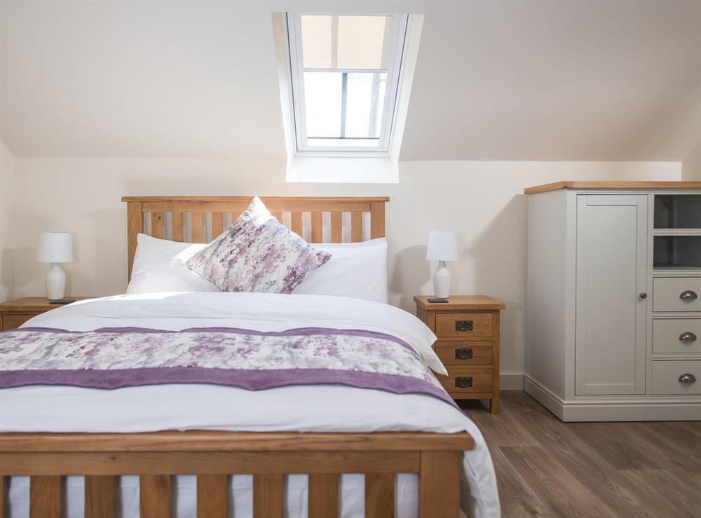 Double bedroom at Willow Cottage at Naze Farm, 
