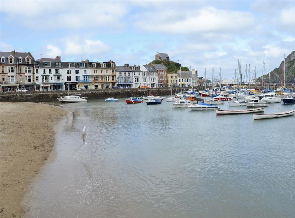 The picturesque Ilfracombe harbour (photo 2) at Nelson in Ilfracombe, North Devon., Great Britain