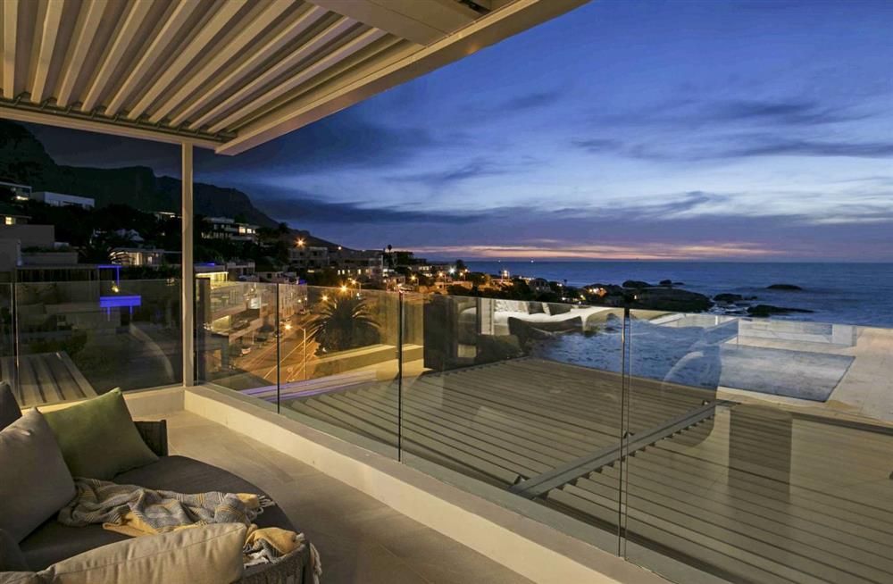 Nelson Penthouse (photo 28) at Nelson Penthouse in Camps Bay, South Africa