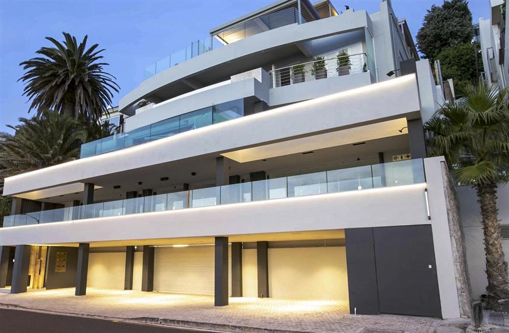 Nelson Penthouse (photo 30) at Nelson Penthouse in Camps Bay, South Africa