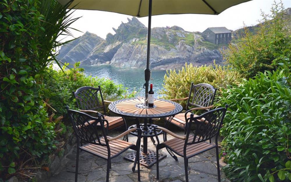 The front terrace (and its views!) at Nepenthe in Polperro