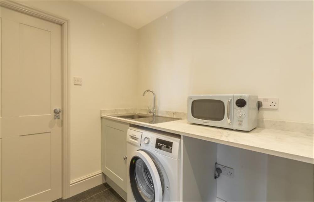 Ground floor: Utility room with washing machine  at Neptune House, Wells-next-the-Sea