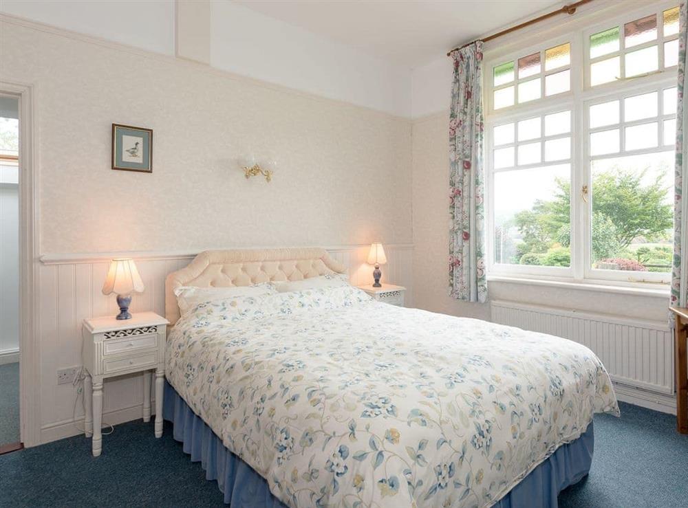 Comfy double bedroom at Neuaddlas Country House in Tregaron, near Aberystwyth, Dyfed