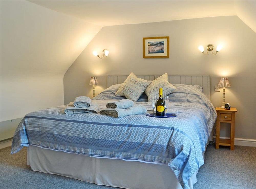 Spacious mezzanine bedroom double bedroom at Bridge Cottage, 