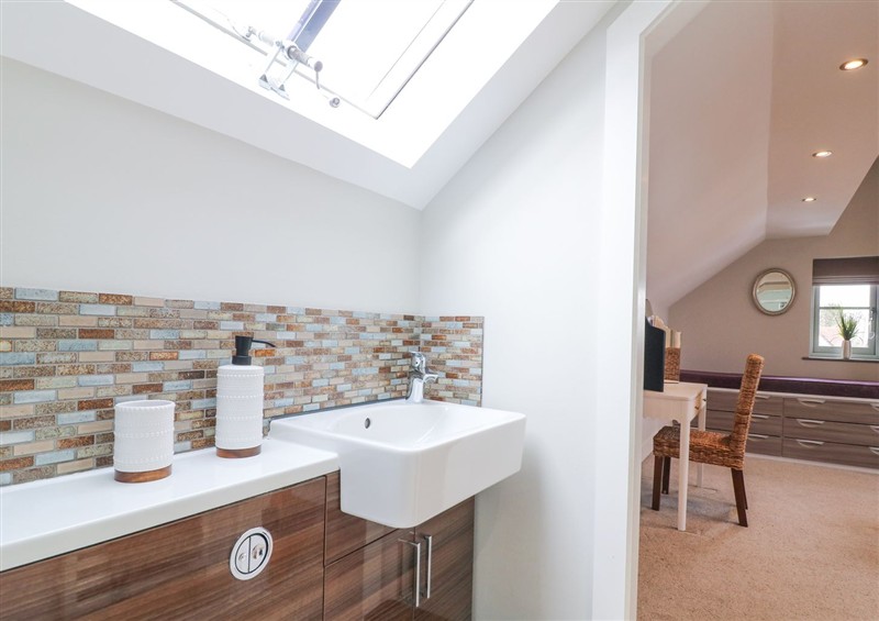 The bathroom (photo 2) at New Elms Farmhouse, Melbourne