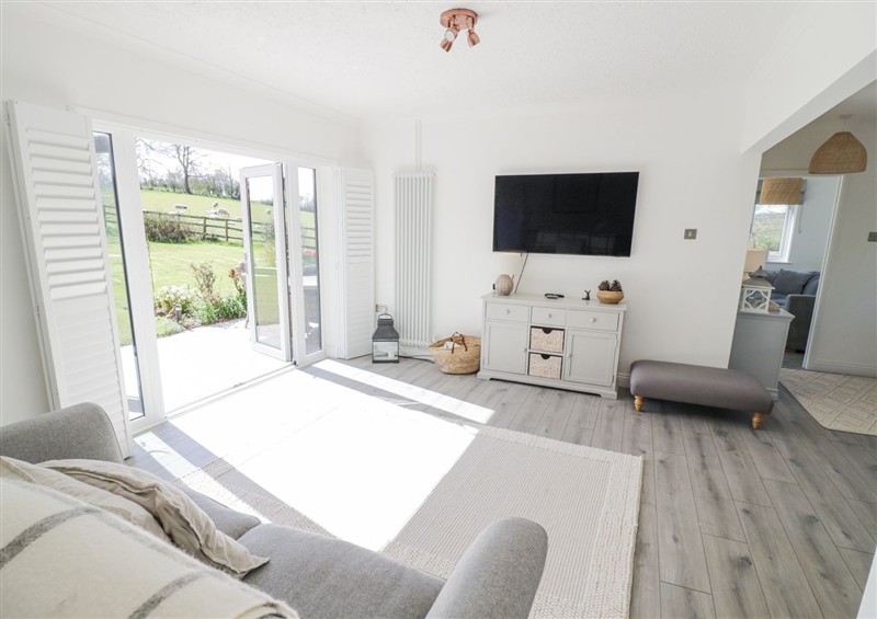 Enjoy the living room (photo 2) at New House Farm, Wappenbury near Leamington Spa
