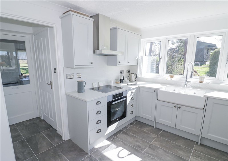 Kitchen (photo 3) at New House Farm, Wappenbury near Leamington Spa