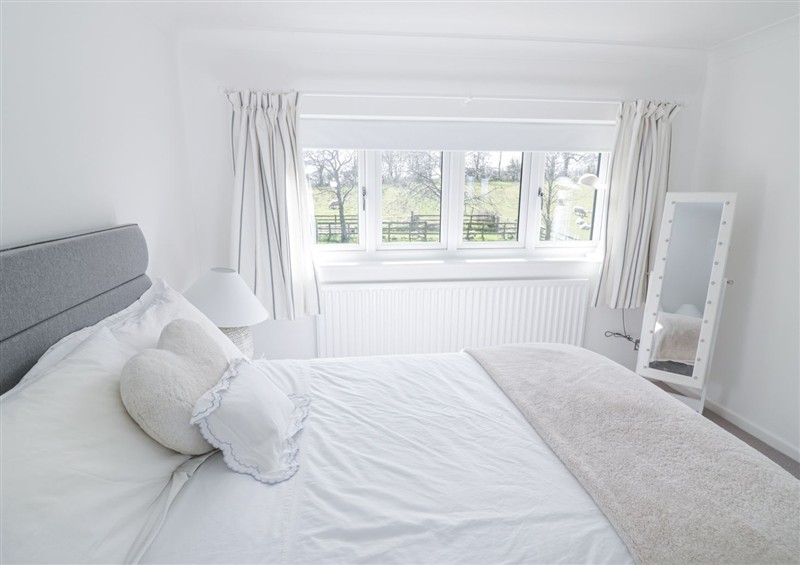 One of the 4 bedrooms at New House Farm, Wappenbury near Leamington Spa