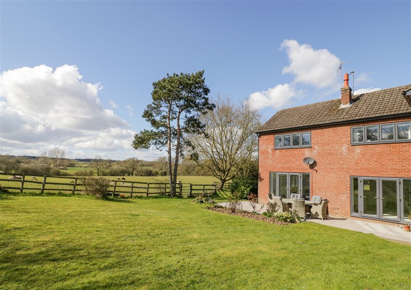 Outside (photo 2) at New House Farm, Wappenbury near Leamington Spa