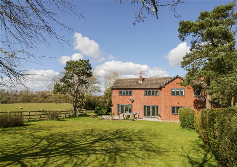 Outside at New House Farm, Wappenbury near Leamington Spa