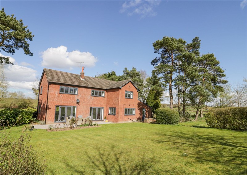 The garden at New House Farm, Wappenbury near Leamington Spa