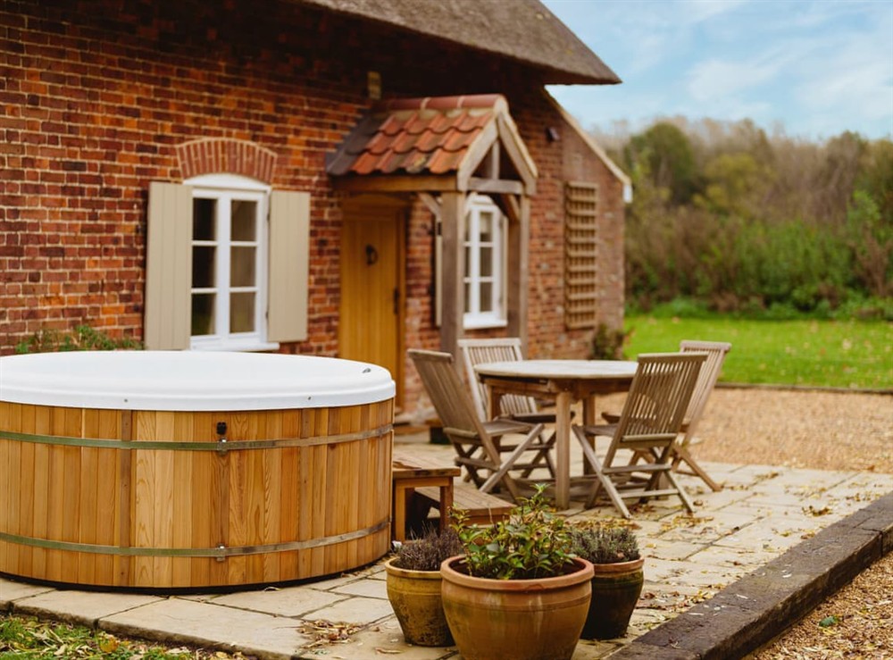 Hot tub at New Lane Cottage in Worstead, Norfolk