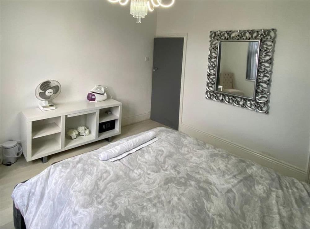 Double bedroom (photo 3) at New York Apartment in Sheffield, South Yorkshire