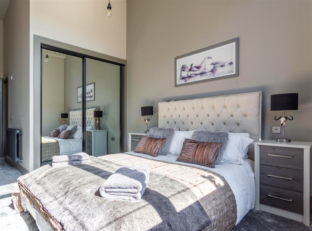 Double bedroom (photo 2) at New York Style Loft Apartment in Leith, Midlothian