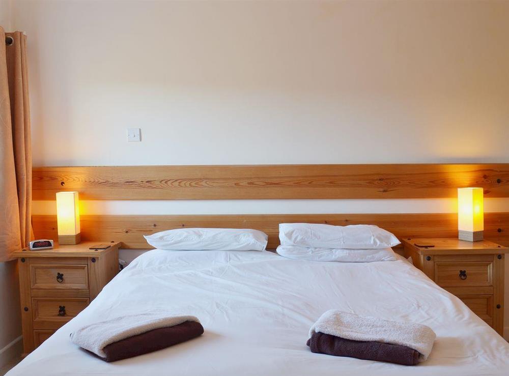 The king sized double bed can convert to two single beds if required at Badgers Holt, 