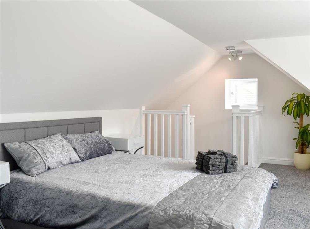 Attractive double bedroom at Newhope in Winchelsea Beach, near Rye, East Sussex