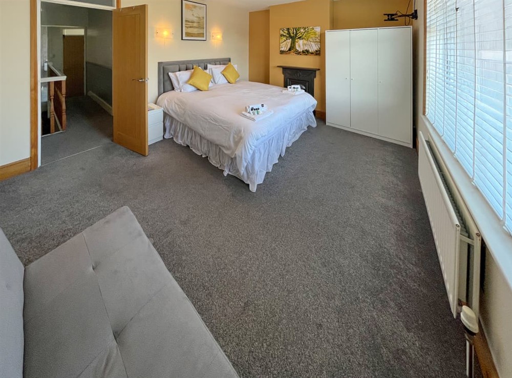 Double bedroom (photo 2) at Newington House in Ramsgate, Kent