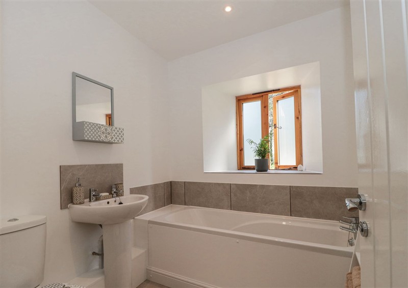 Bathroom at Newlands Barn, Wellington