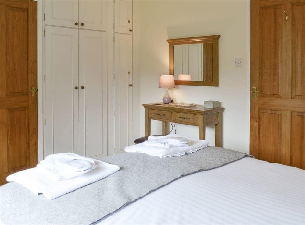 Attractive en-suite double bedroom at Newstead Cottage in Thornton-le-Dale, near Pickering, North Yorkshire