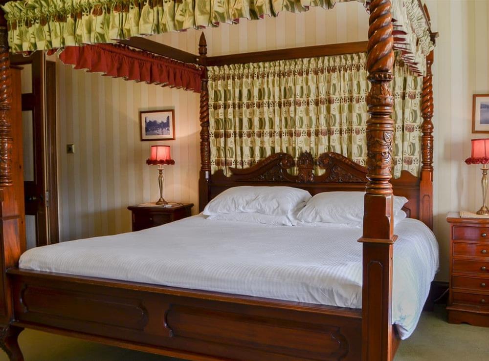 Four Poster bedroom (photo 5) at Newstead in Windermere, Cumbria