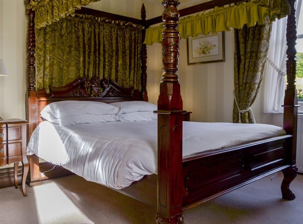 Four Poster bedroom (photo 8) at Newstead in Windermere, Cumbria