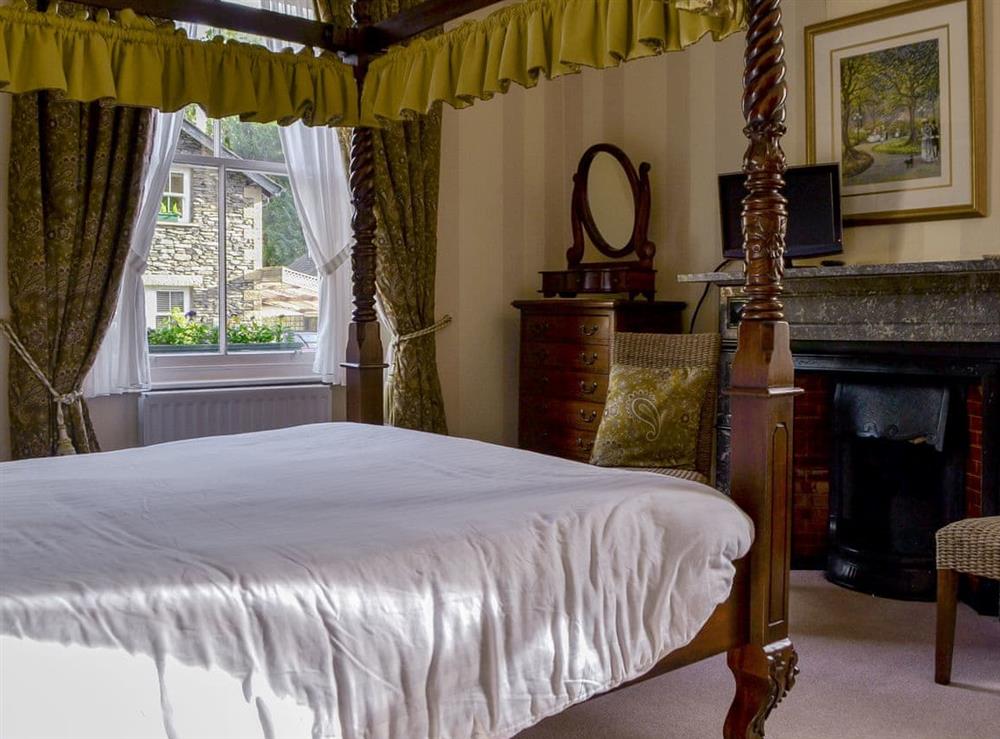 Four Poster bedroom (photo 9) at Newstead in Windermere, Cumbria