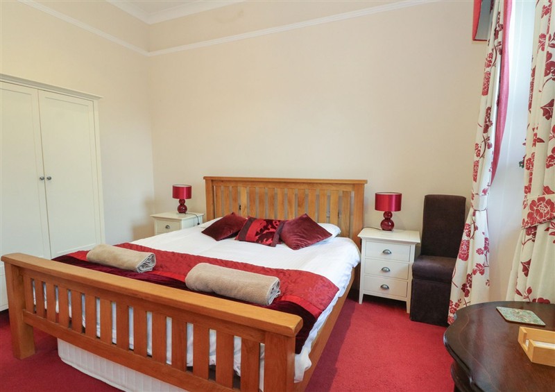 A bedroom in Newton Hall (photo 10) at Newton Hall, Inveraray