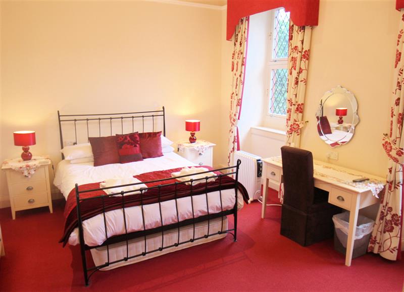 This is a bedroom (photo 2) at Newton Hall, Inveraray